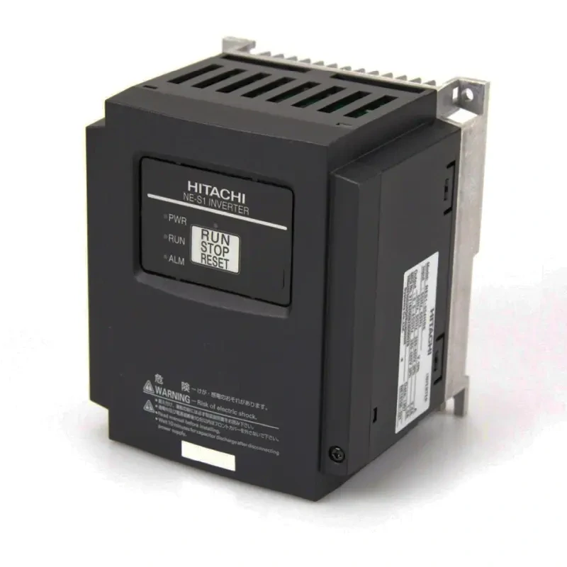 HITACHI, měnič frekvence 1.5 kW, typ NES1-015HBE, IP20, napájení 3 fáze